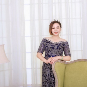 百年人寿黄霞经理专访