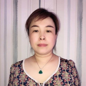 百年人寿-何秀芹