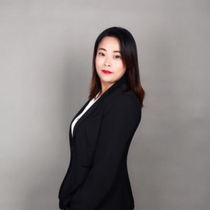 百年人寿陈娟娟