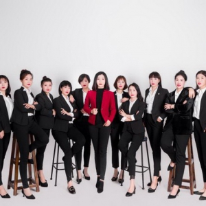 人物专访记—专访百年人寿保险公司刘俊菊