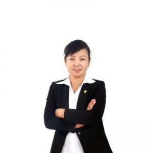 百年人寿包娜仁其木格人物专访