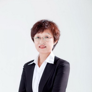 百年人寿蔡艳华人物专访