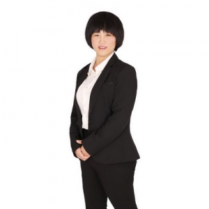 百年人寿丁艳玲人物专访