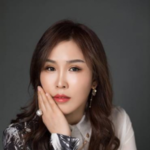 百年人寿王春杰专访——专业和热爱------保险让生活更美好