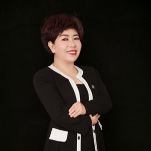 百年人寿王晓帆—：保险实现了个人价值，同时也是爱与责任的传递