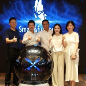 惊艳！智联乐家新款黑科技智能床垫成为浦东国际家具展的 “黑马”