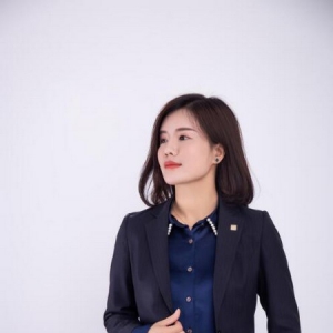 人物专访——记专访百年人寿保险公司蒋杏娟