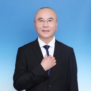 希望每个家庭都有家、有爱、有保险！ ——记百年人寿宁德支公司黄孝全组经理