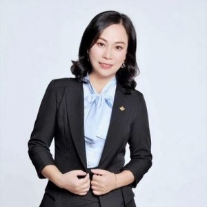 我为众人服务，众人助我成功 ——访百年人寿优秀代理人周美容部经理