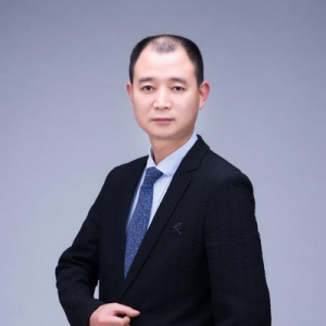 百年人寿官静： 专业成就价值