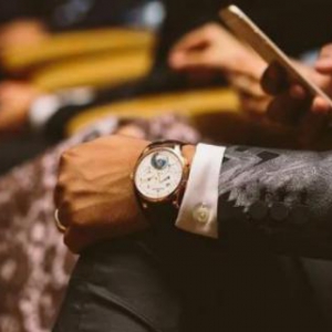 不烟不酒，省下的钱多少年可以买到劳力士？