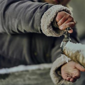 每到流感季,就有一群孩子神秘“消失”,教室里变得空荡荡…