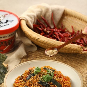 聚年味，囤食族 | 新的一年，食族人祝你好食连连~