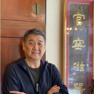 上快手看收藏专家翟健民的直播首秀