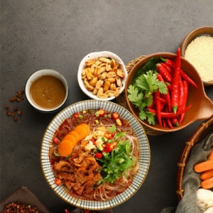 3年卖出1亿桶，食族人为什么这么火？