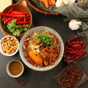 三年卖出1亿+桶的食族人，有哪些“出圈”秘籍？