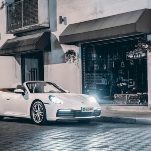 那个平台可以租会议用车？会议用车选择凹凸租车