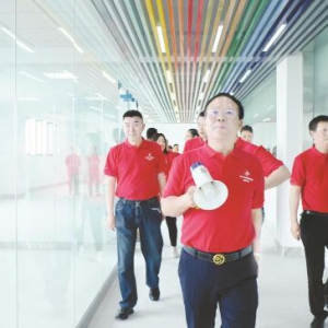 友联登高望远 跨越式发展新征程