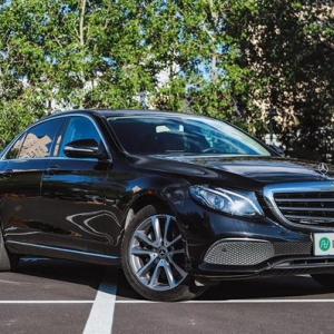 广州超跑出租怎么选出租公司？和哪家合作每天都能租出去赚钱