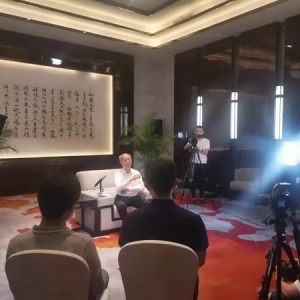 文化下乡为人民，文化惠民暖人心——石台人民眼中的扶贫书法家李士杰