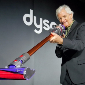 自比苹果的戴森，能靠强行创新的激光稳住“人设”吗？