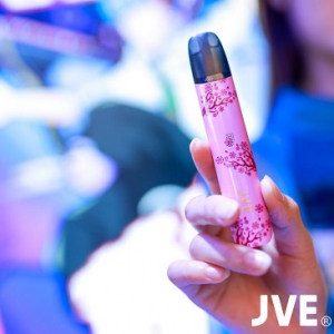 电子雾化行业的中场战事，JVE非我极光上市将投下决胜“核弹”？