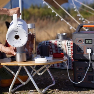 国内户外电源领军品牌电小二成“行走的力量”官方指定户外电源