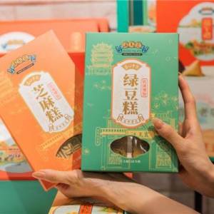 282岁的老字号糕点汪玉霞，用传统手艺守护武汉人的端午节仪式感