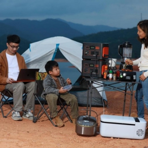 暑期毕业游、亲子游带上风靡户外圈的电小二户外电源来续电 