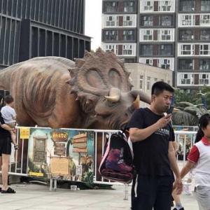 锦荟港大型恐龙奇幻展，沉浸式互动玩转侏罗纪