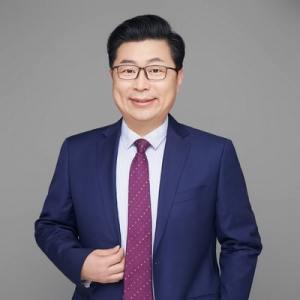 胡常龙：跨越法庭和书斋的雄辩者