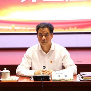 郑州市委常委、宣传部长黄卿参加郑财职院师生座谈会