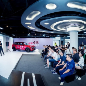 自主VS合资谁更香？“新次元激擎座驾”哈弗赤兔尽展激擎魅力