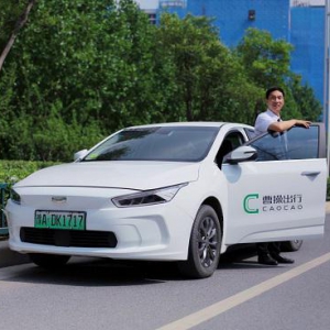 洪水中勇救5人、“逆行”抢运救灾物资……那些在郑州灾难中挺身而出的网约车司机们