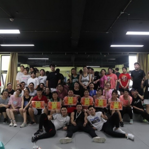 一缕阳光减肥训练营怎能让胖女孩失去自信呢