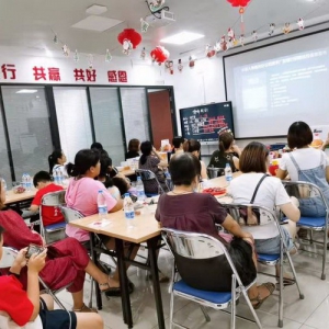 闽侯国寿：客户服务暖人心 强化指导稳就业