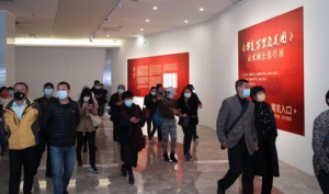 朋友圈都炸了！张松《华夏万里边关图》27年再展出！