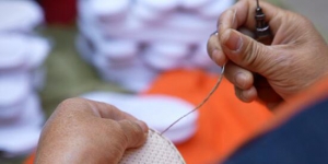 步源轩杨宪成的“鞋世界”：让传统老布鞋搭上时代潮流