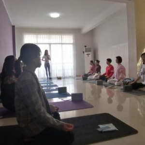 罗源国寿开展瑜伽体验课活动