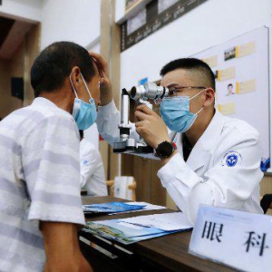 “健康直通车”开到新川百姓家门口