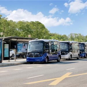 商汤绝影驶入临港滴水湖畔，让自动驾驶技术触手可及