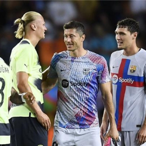 巴塞离队三人破门，玖鼎大表哥浅谈曼城慈善赛点球