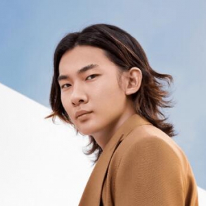 卡地亚携手品牌挚友苏翊鸣 共同诠释当代JUSTE UN CLOU系列精神