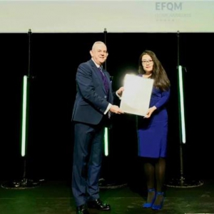 2021年EFQM全球奖颁奖典礼在法国里昂举行｜扬子江药业集团荣获世界质量大奖“EFQM全球奖”