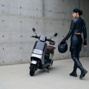 新日幻影PLUS：以超乎想象的潜力，与女足姑娘们一起创造无限可能