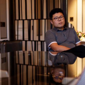 亚太互联网风云际会 为国争短长立马横刀 —— LARUS总裁卢恒专访