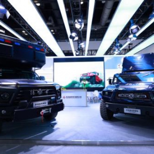 东风猛士两大越野平台产品关注度一路狂飙 闪耀第八届中国(北京)军博会现场