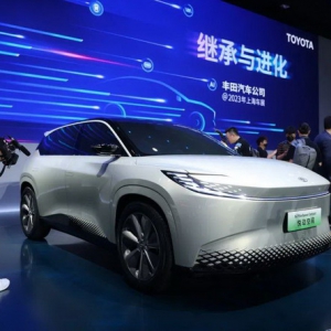 把新能源变成多能源，丰田汽车展现“第三条汽车能源解决综合路线”