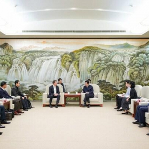 苏州工业园区党工委沈觅书记会见安升达全球总裁史蒂夫 - 施瓦茨