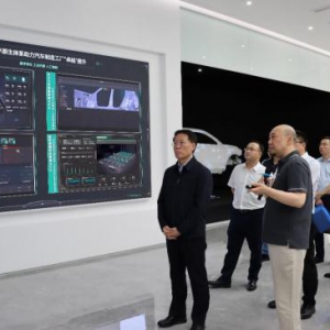 重庆市副市长江敦涛率队调研广域铭岛 鼓励企业为重庆制造业数字化赋能做好服务